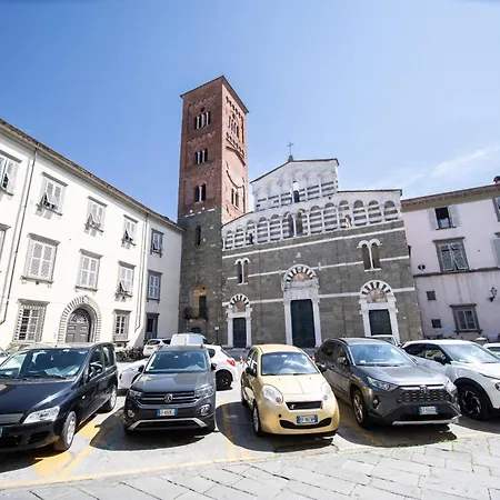 Venus Luxury In Center Town *